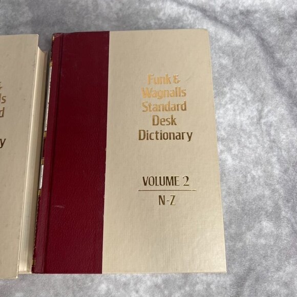 1979 Funk & Wagnalls Standard Desk Dictionary Volumes 1 & 2 A-Z Hardcover READ - Picture 6 of 14
